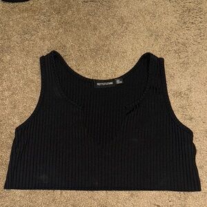 PrettyLittleThing Black Ribbed V Neck Crop Top
